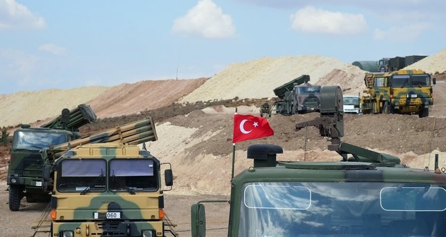 الجيش التركي يرسل تعزيزات جديدة لنقاط المراقبة على خط عفرين-إدلب