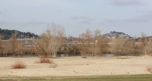 Photo shows the location where one of the migrants' body was found in Edirne, Turkey (AA Photo)