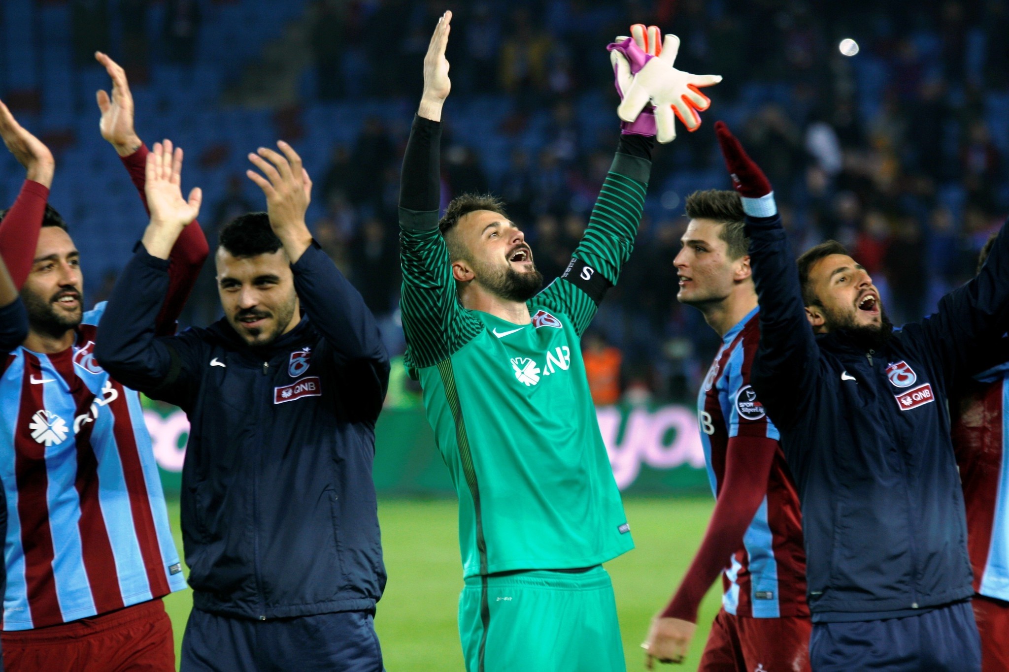 Trabzonspor's incredible rise was well complemented by Saturday night's win, when they cruised past Galatasaray in Trabzon.