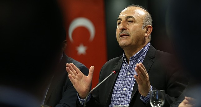 وزير الخارجية التركي يكشف نتائج آخر استطلاعات الرأي حول الاستفتاء