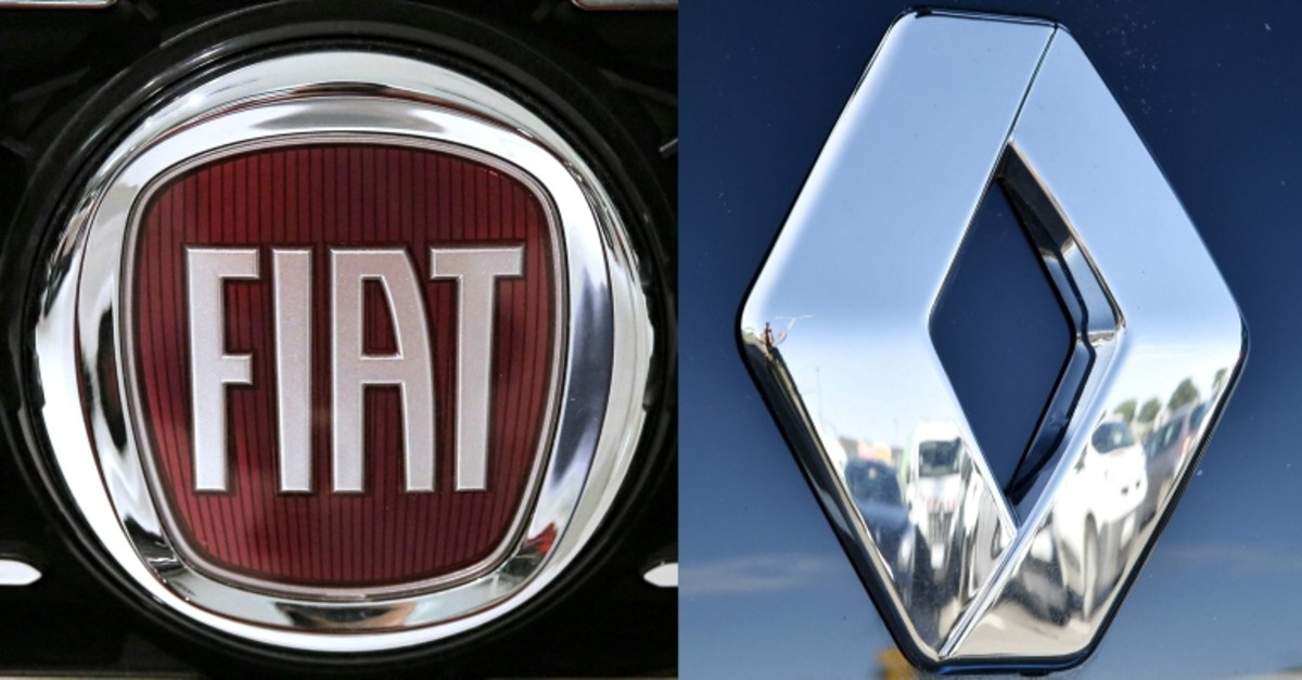 This combination of pictures created on May 26, 2019 shows the logo of Italian auto maker Fiat (L) (FCA) on January 12, 2017 in Saluzzo, near Turin. And the logo of carmaker Renault in Saint-Herblain, western France, on January 15, 2016 (AFP Photo)