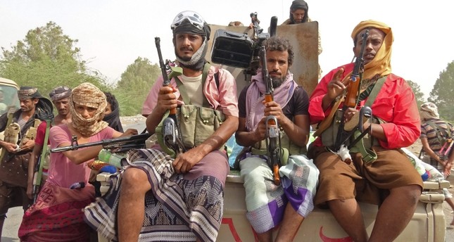 مقاتلون موالون للحكومة اليمنية الشرعية من الأرشيف