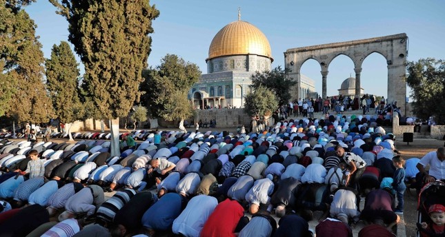 خطيب الأقصى يصف الهدم الاسرائيلي في القدس بـتطهير بشري عنصري