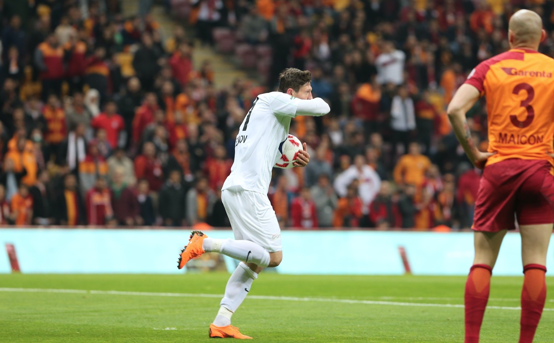 Akhisarspor eliminated Galatasaray in the last seasonu2019s Ziraat Cup semifinal by beating the Istanbul club 2-0 in its home on April 18.