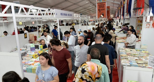 معرض إسطنبول للكتاب العربي يستقبل 20 ألف زائر خلال يومين