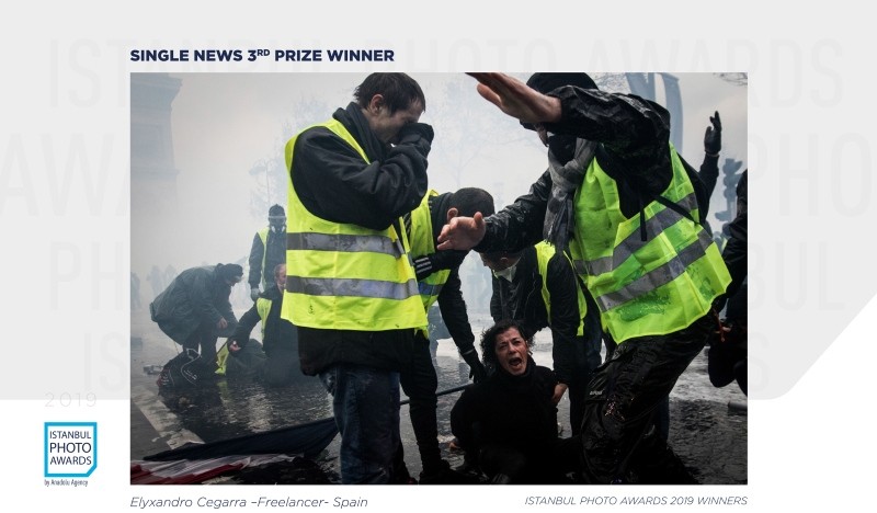 Single News 3rd Prize — Yellow Vest Protest Against Rising Fuel Taxes in Paris