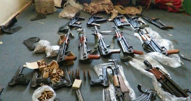الأمن التركي يضبط كميات كبيرة من الأسلحة والذخائر لـ بي كا كا الإرهابي