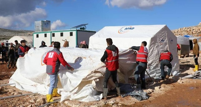 مساعدات من تركيا للمتضررين من الأمطار في إدلب