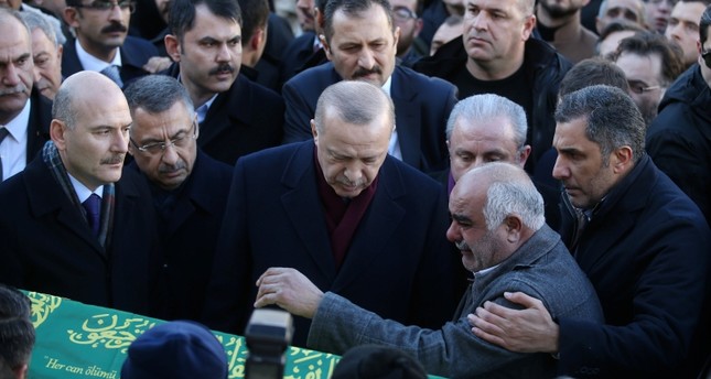 أردوغان يجري جولة تفقدية بمناطق الزلزال في ألازيغ