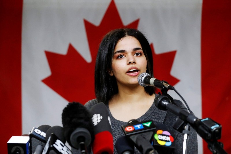 Rahaf Mohammed al-Qunun, an 18-year-old Saudi woman who fled her family, speaks at the COSTI Corvetti Education Centre in Toronto, Ontario, Canada January 15, 2019. (Reuters Photo)