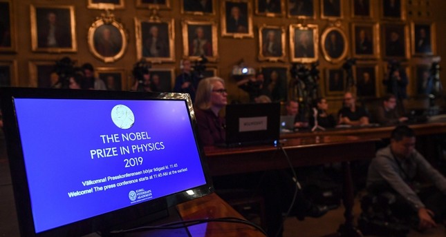Нобелевскую премию по физике вручили за вклад в понимание развития Вселенной