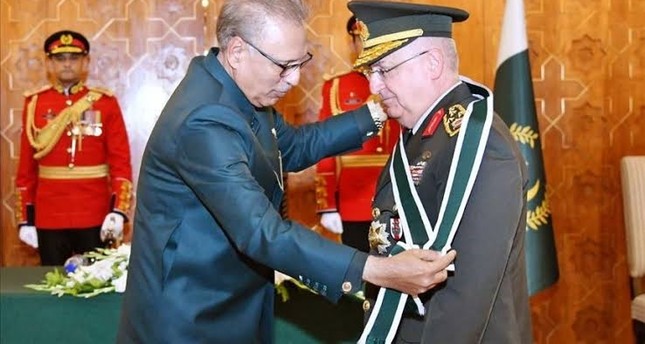 باكستان تمنح الميدالية العسكرية العليا لرئيس الأركان التركي