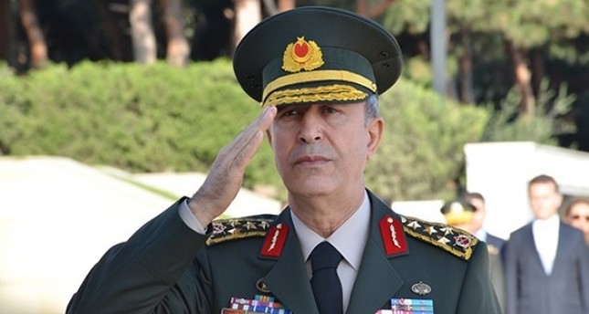 رئيس الأركان التركي يتفقد الوحدات العسكرية الحدودية مع العراق