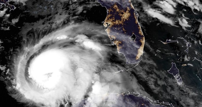 الإعصار مايكل مقترباً من فلوريدا