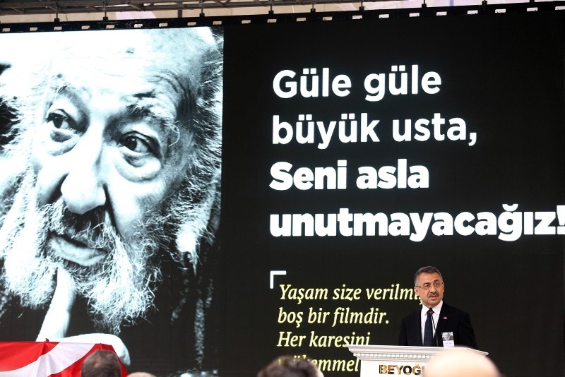 Vice President Fuat Oktay speaks at Güler's memorial service at Galatasaray Square.