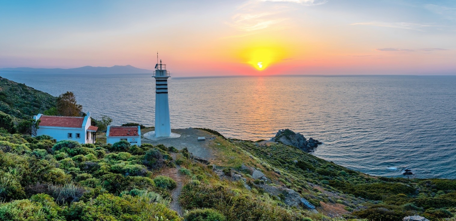 Located on the edge of the Gulf of u0130zmir, the Karaburun Peninsula certainly deserves more attention than it currently receives as a holiday destination.