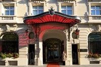 Le Royal Monceau Raffles Hotel.