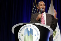 Secretary of Housing and Urban Development Ben Carson speaks to employees of the agency in Washington, U.S., March 6, 2017. (REUTERS Photo)