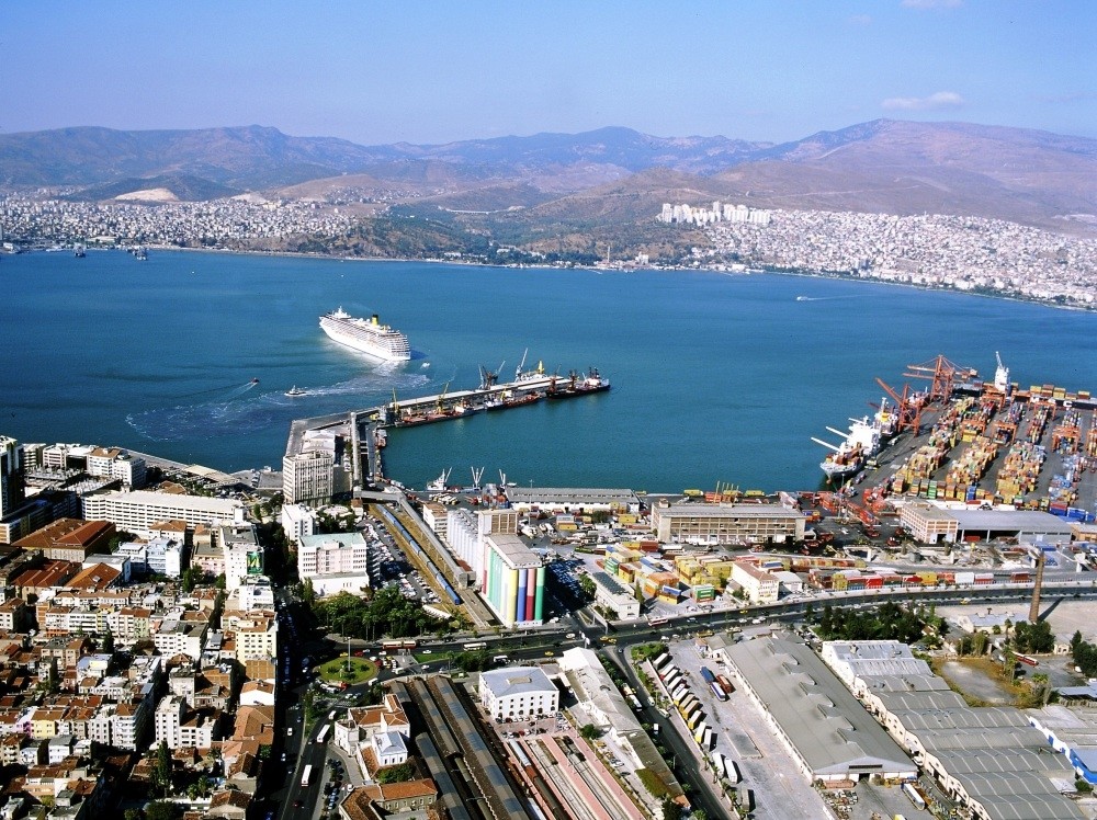 Turkey's exports reached $165.56 billion in the past 12 months, a 7.6 percent year-on-year increase.