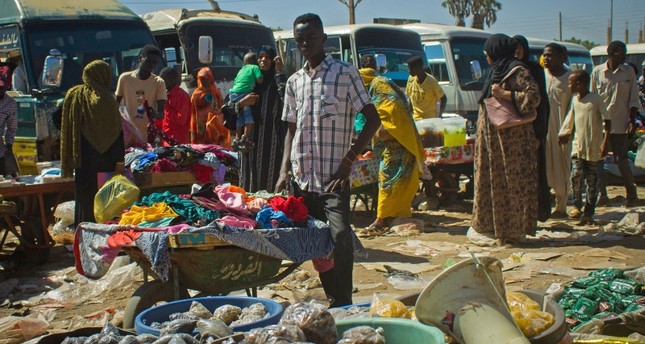 سوق شعبي في مدينة مدني بالسودان 16-5-2023 صورة: AFP