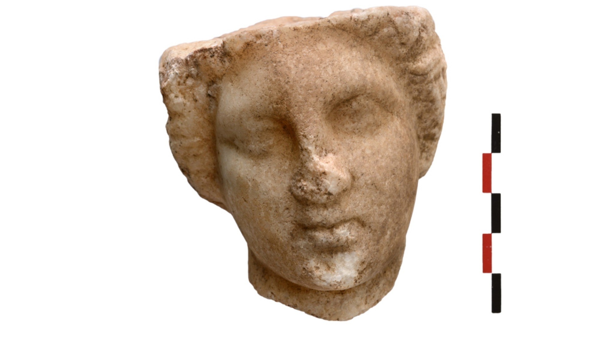 A handout photo made available by the Greek Ministry of Culture on 04 September 2018 shows the head of a marble statue of ancient Greek goddess Aphrodite found during excavations on the island of Kythnos from June 24 to August 4, 2018. (EPA Photo)