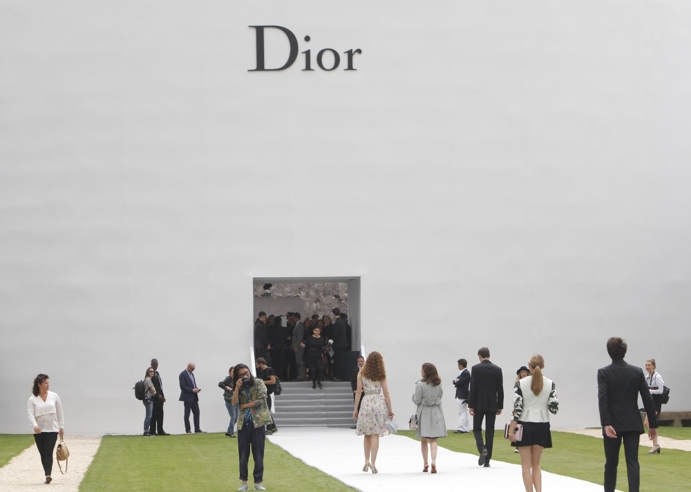 France's richest man combines Dior and LVMH | Daily Sabah