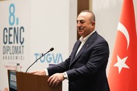 وزير الخارجية التركي مولود تشاوش أوغلو الأناضول