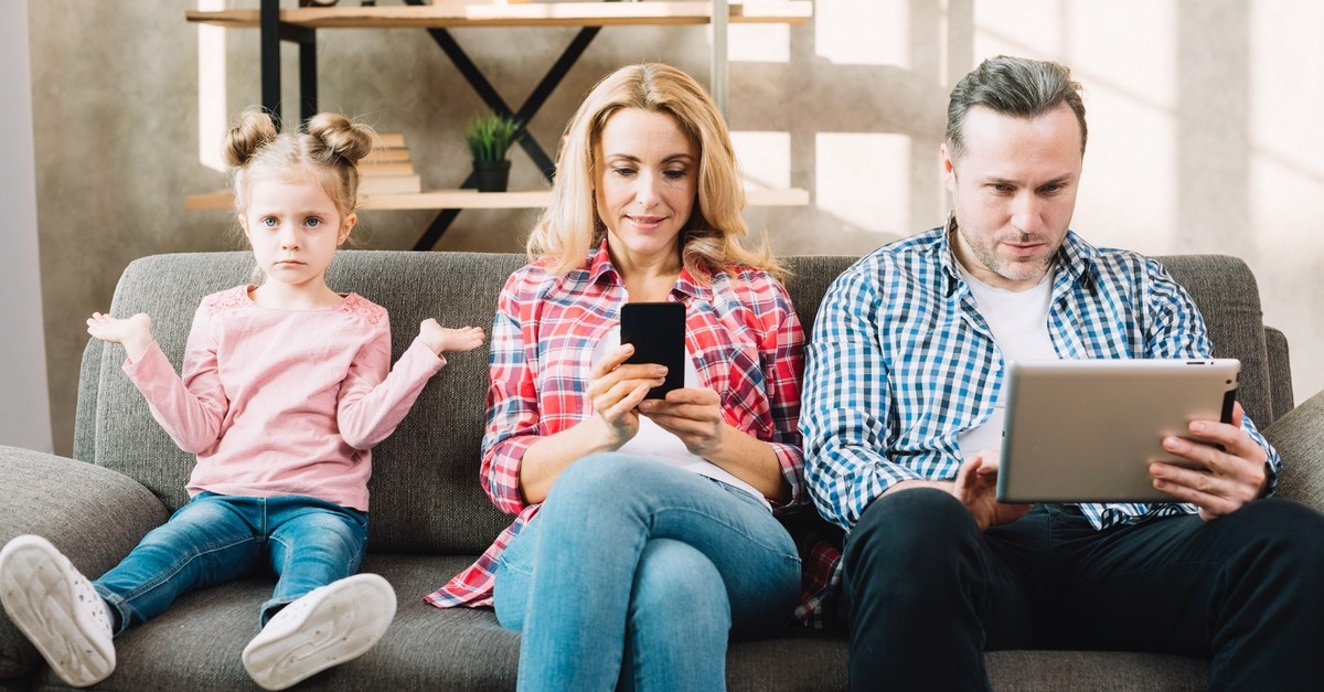 According to Istanbul Universityu2019s study, social media use increases loneliness.