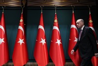 الرئيس التركي رجب طيب أردوغان يلقي خطاباً بعد اجتماع للحكومة في المجمع الرئاسي بأنقرة، 16-1-2024 الأناضول