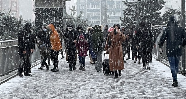 إسطنبول.. الخطوط الجوية التركية تلغي  46 رحلة بسبب هطول الثلوج