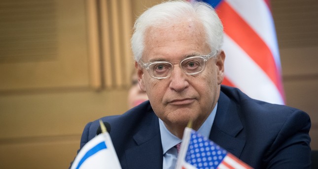 السفير الأمريكي بإسرائيل: نفكر باستبدال عباس بدحلان