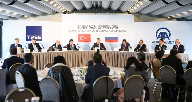 خبراء أتراك وروس يناقشون مستقبل الغاز الطبيعي وخط السيل التركي