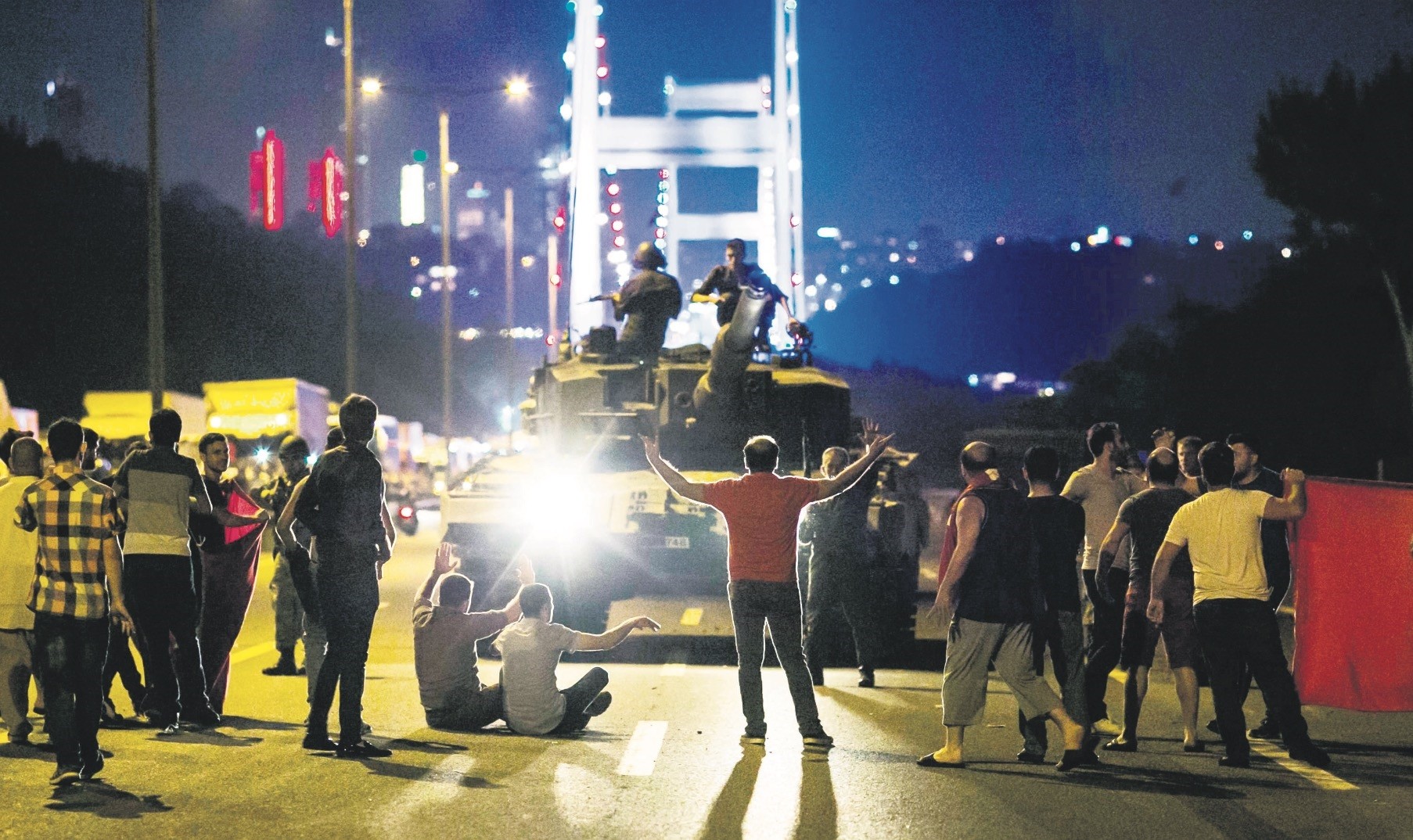 People confront a tank controlled by putschists during the 2016 coup attempt in Istanbul. Soldiers sheltered by Greece took part in the coupu2019s Istanbul leg.