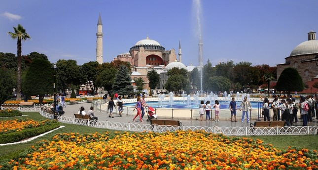 4 ملايين سائح تمتعوا بسحر إسطنبول في النصف الأول من هذا العام