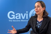 أوريليا نغوين، كبيرة مسؤولي البرامج في التحالف العالمي للقاحات والتحصين، في مقابلة مع وكالة فرانس برس، جنيف، سويسرا، 18 يناير 2024. الفرنسية