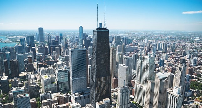 Six Trapped In Elevator In Chicago Skyscraper Fall 84 Floors