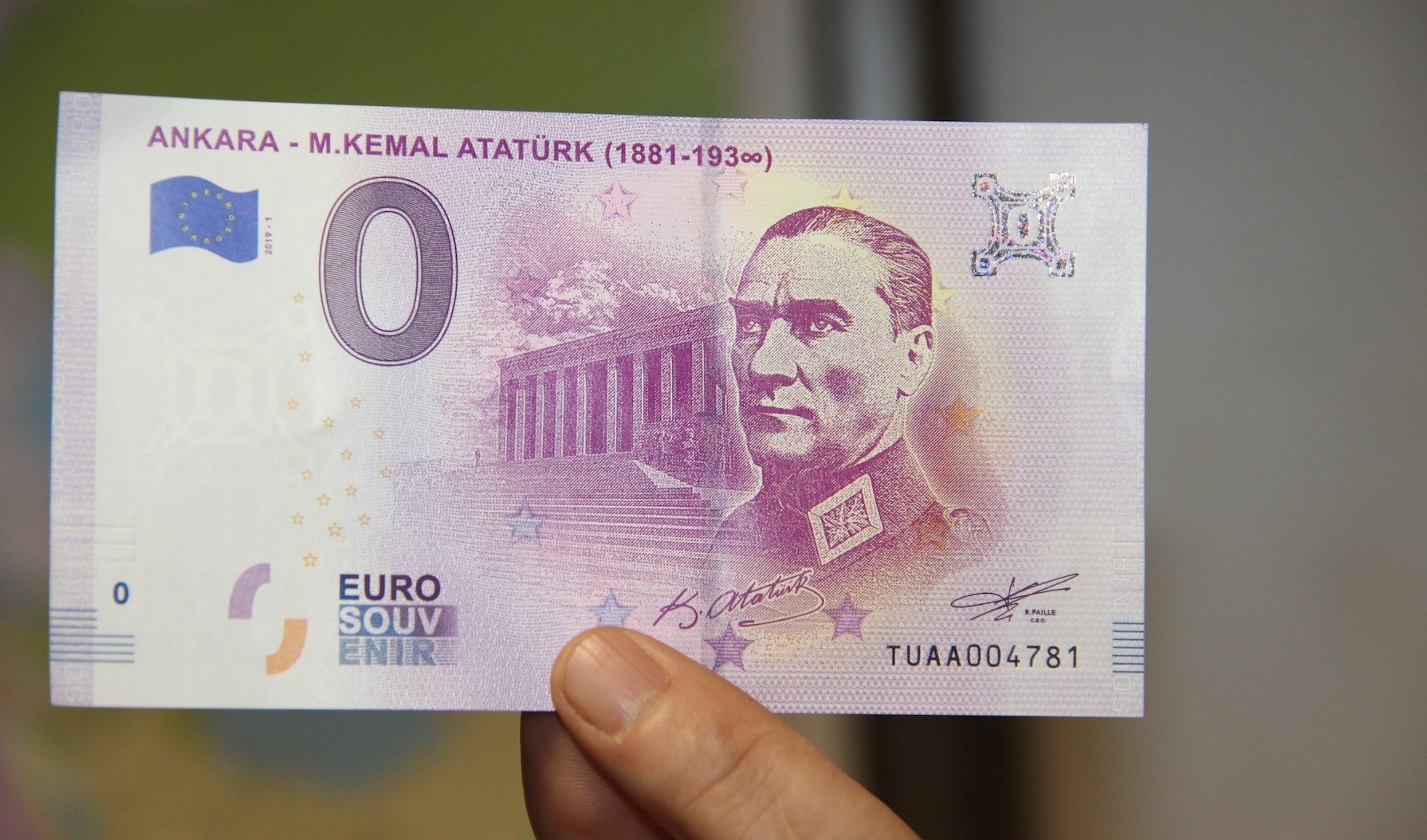 Ecb Prints Euro Banknote Featuring Ataturk Daily Sabah