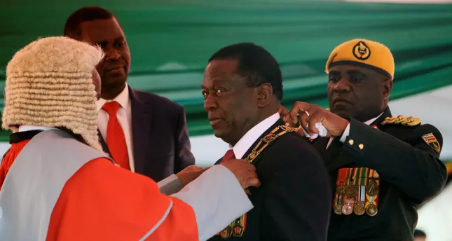 Zimbabwe Inauguration Emmerson Mnangagwa sworn in as president of Zimbabwe following disputed ...