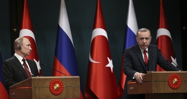 أردوغان يعرب لنظيره الروسي عن قلقه حيال هجمات النظام على دوما