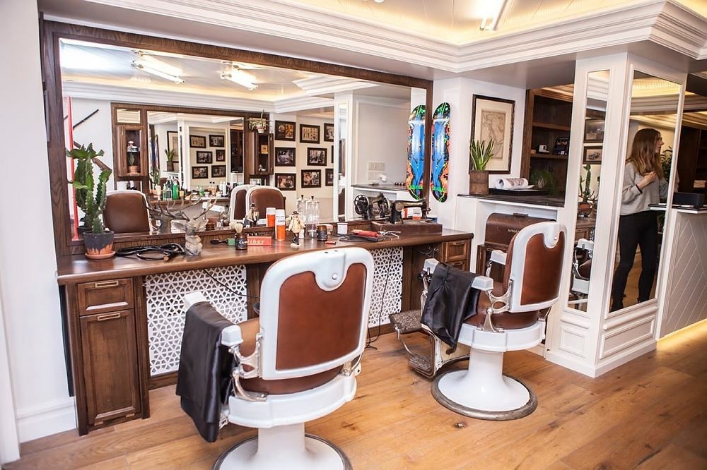 New York Expat Barber Brings Old School Grooming To Istanbul S Men Daily Sabah