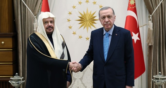 الرئيس التركي رجب طيب أردوغان يستقبل رئيس مجلس الشورى السعودي عبدالله بن محمد آل الشيخ في المجمع الرئاسي بالعاصمة أنقرة IHA