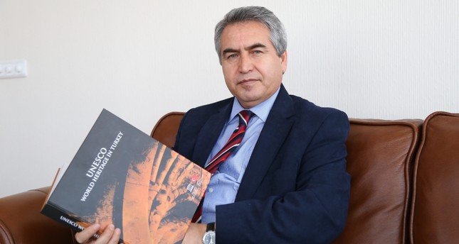 أوجال أوغوز رئيس اللجنة الوطنية لمنظمة اليونسكو في تركيا