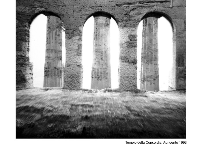 Agrigento, Italy (1992, 37x47cm) by Mimmo Jodice.