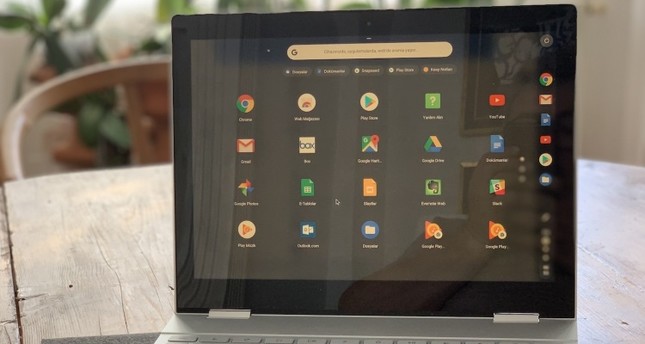 Google's new touchscreen wizard Pixelbook sets off for the Black Sea ...