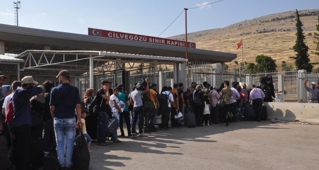 تركيا تسمح لآلاف السوريين بالعودة إلى سوريا لقضاء عيد الفطر مع ذويهم