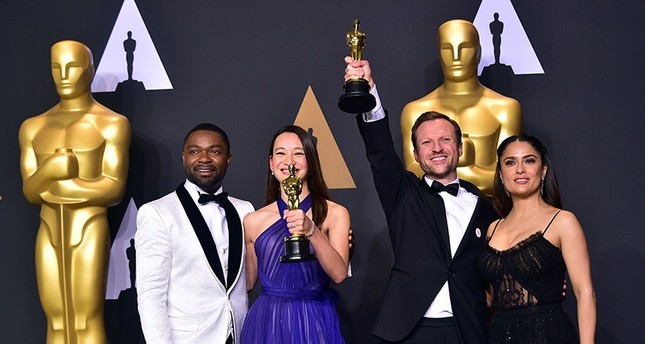 فوز فلم الخوذ البيضاء بجائزة أوسكار أفضل فلم وثائقي قصير