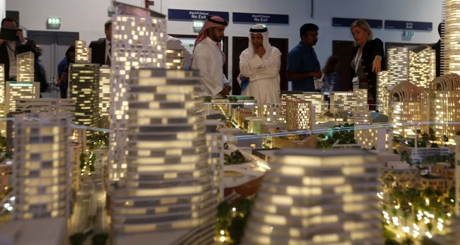 دول الخليج تواجه أسوأ أزمة اقتصادية ومالية في تاريخها
