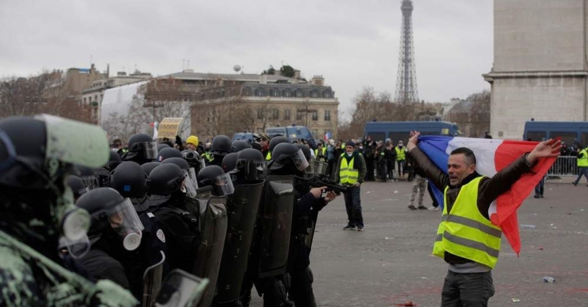 French government struggles to contain second winter of discontent ...