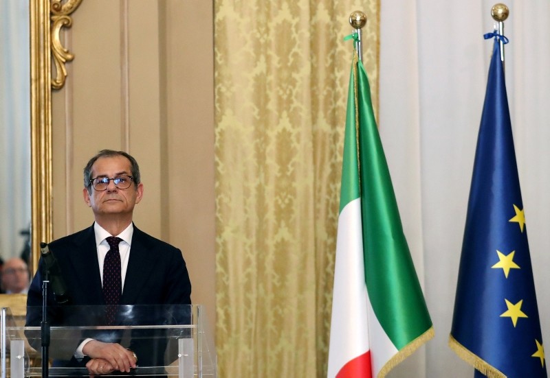 Italian Economy Minister Giovanni Tria looks on before a joint news conference with Eurogroup President Mario Centeno at the Treasury ministry in Rome, Italy, November 9, 2018. (Reuters Photo)