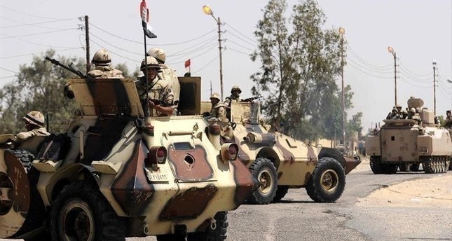 مقتل وإصابة 8 عسكريين والقضاء على 89 مسلحًا بسيناء المصرية